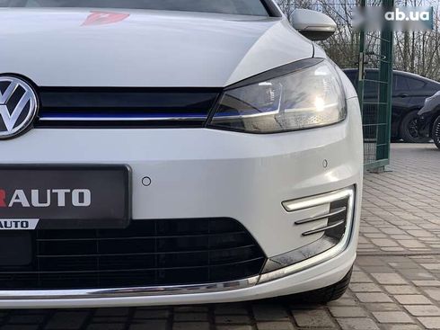 Volkswagen e-Golf 2020 - фото 7