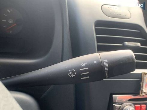 Nissan Almera 2007 - фото 19
