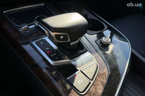 Audi Q7 2017 - фото 17