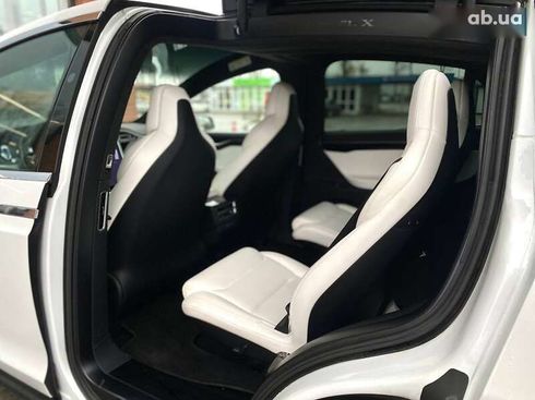 Tesla Model X 2017 - фото 19