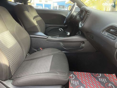 Dodge Challenger 2020 - фото 24