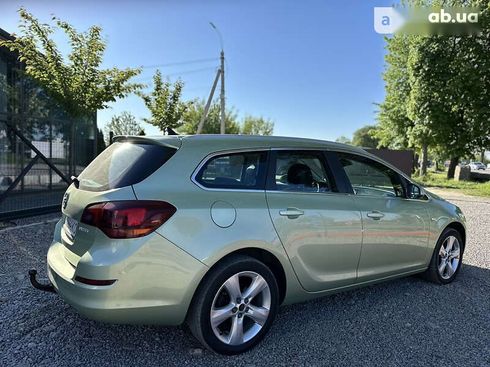Opel Astra 2011 - фото 20