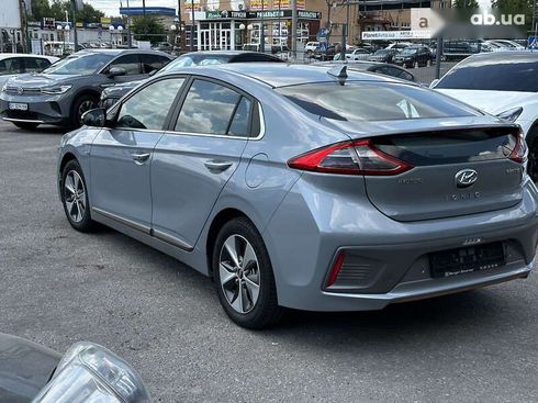 Hyundai Ioniq 2017 - фото 11