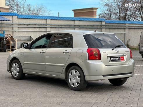 Toyota Corolla 2005 серый - фото 12