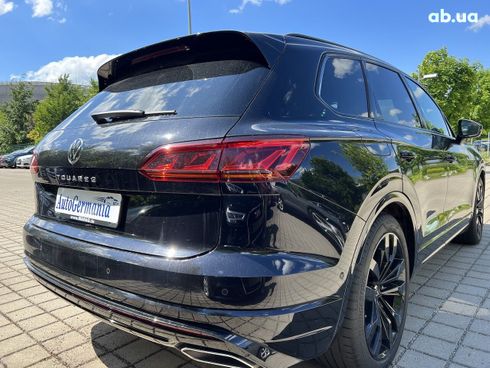 Volkswagen Touareg 2022 - фото 35