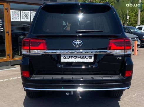 Toyota Land Cruiser 2020 - фото 7