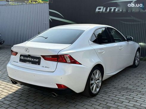 Lexus IS 2013 - фото 14
