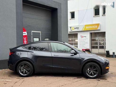 Tesla Model Y 2024 - фото 11