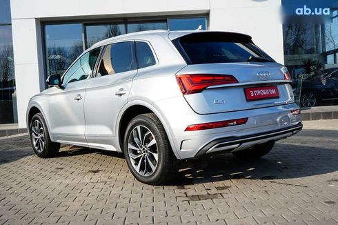 Audi Q5 2021 - фото 6