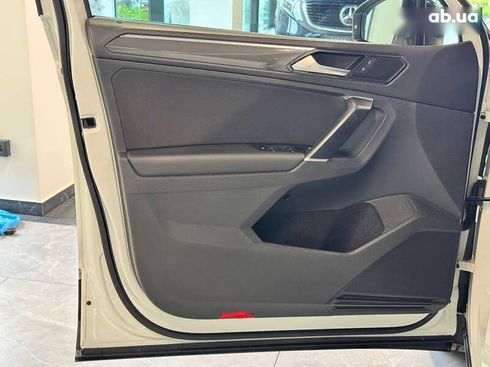 Volkswagen Tiguan 2017 - фото 12