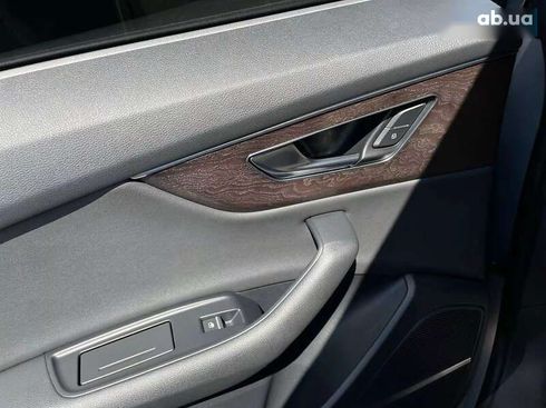 Audi Q8 2019 - фото 22