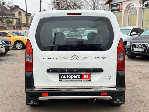 Citroёn Berlingo 2010 белый - фото 9