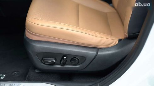 Lexus NX 2021 - фото 16