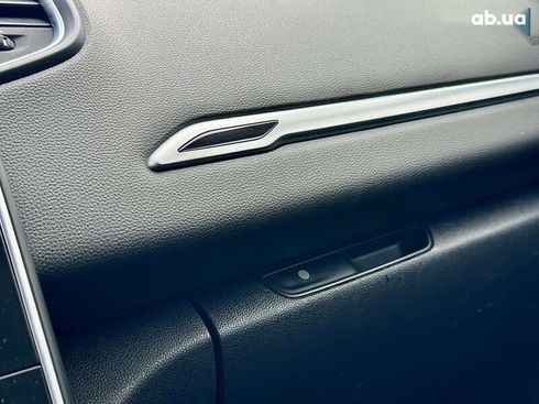 Renault Scenic 2017 - фото 26