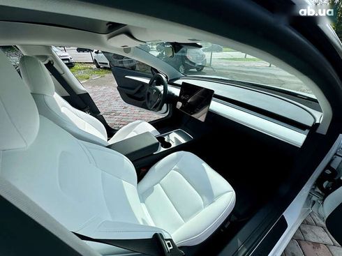 Tesla Model 3 2022 - фото 28