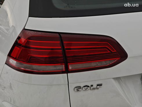 Volkswagen Golf 2019 белый - фото 33