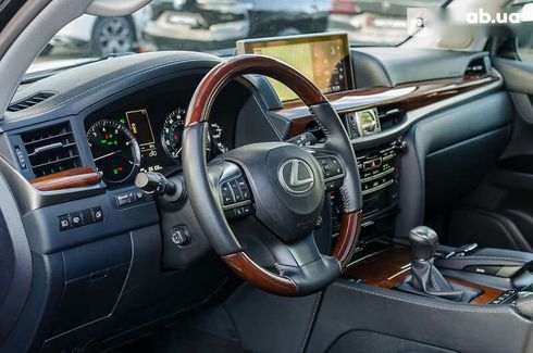 Lexus LX 2019 - фото 19