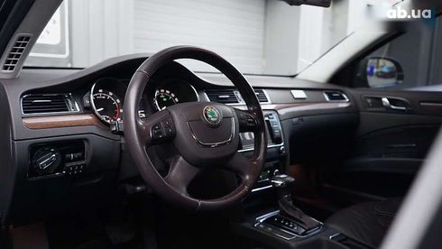 Skoda Superb 2012 - фото 22