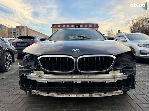 BMW 5 серия 2019 - фото 12