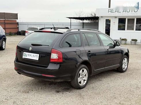 Skoda Octavia 2010 - фото 2