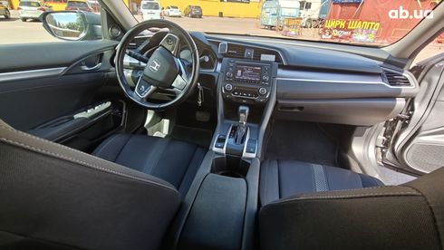 Honda Civic 2018 серый - фото 4