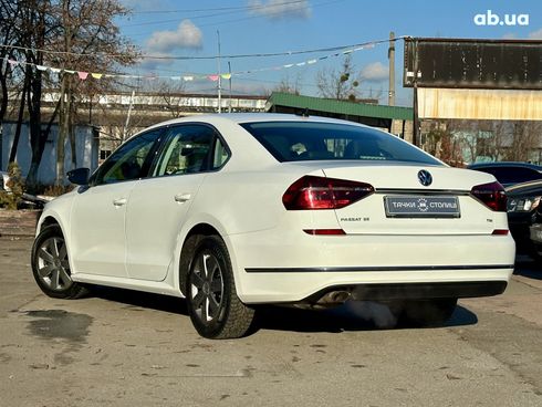 Volkswagen Passat 2018 белый - фото 3