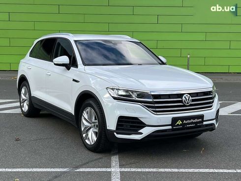 Volkswagen Touareg 2019 - фото 4