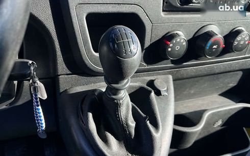 Renault Master 2017 - фото 15