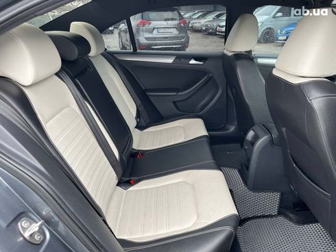 Volkswagen Jetta 2016 серый - фото 16