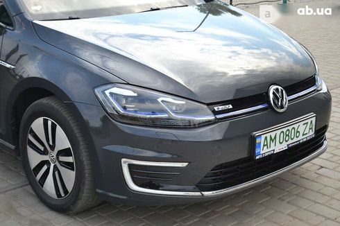 Volkswagen e-Golf 2020 - фото 30