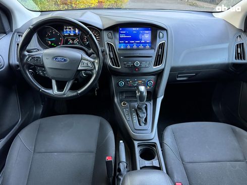 Ford Focus 2017 синий - фото 17