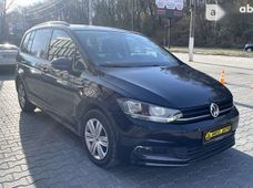 Купити Volkswagen Touran 2017 бу в Чернівцях - купити на Автобазарі