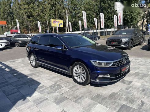 Volkswagen Passat 2018 - фото 13