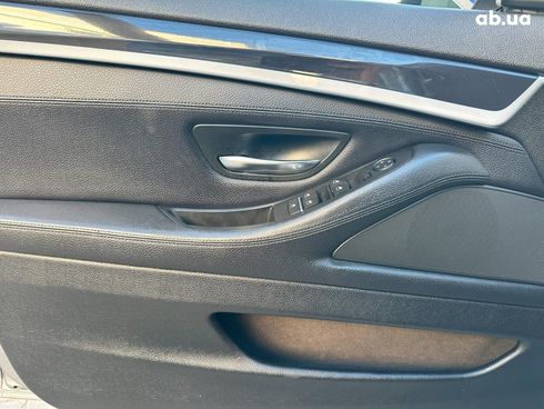 BMW 5 серия 2012 серый - фото 21