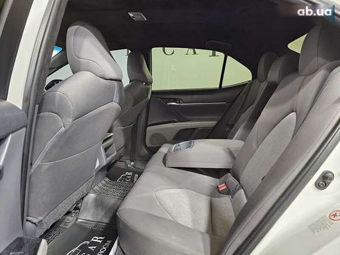 Toyota Camry 2017 - фото 14