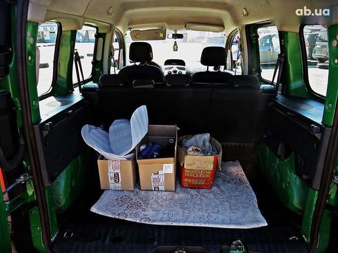 Renault Kangoo 2012 - фото 12