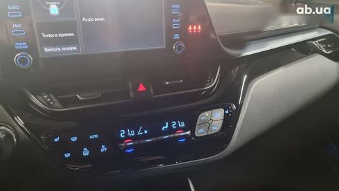 Toyota C-HR 2019 - фото 14