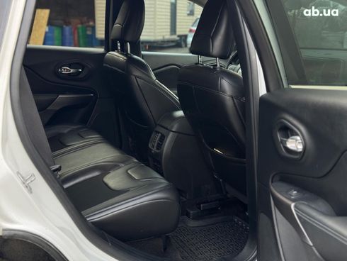 Jeep Cherokee 2018 белый - фото 43