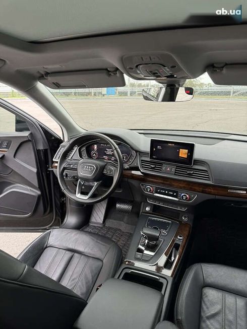 Audi Q5 2017 - фото 20