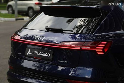 Audi E-Tron 2022 - фото 10