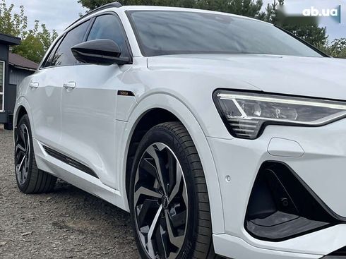 Audi E-Tron 2022 - фото 10