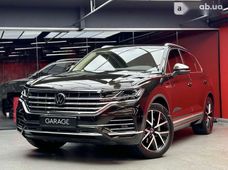 Купити Volkswagen Touareg 2021 бу в Києві - купити на Автобазарі