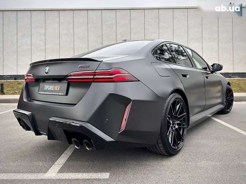 BMW M5 2025 - фото 20