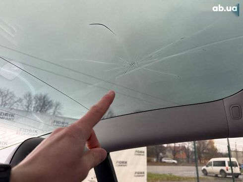 Tesla Model 3 2019 - фото 15