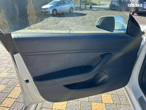 Tesla Model 3 2020 - фото 15