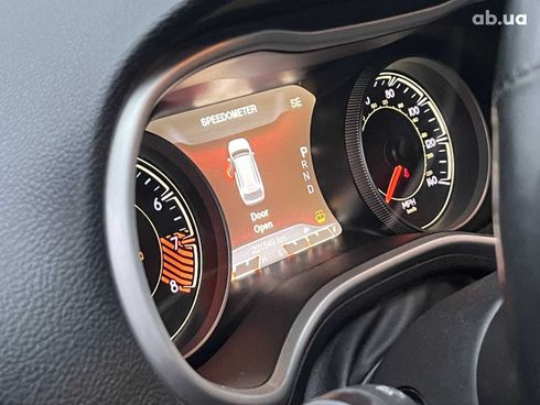 Jeep Cherokee 2015 черный - фото 24