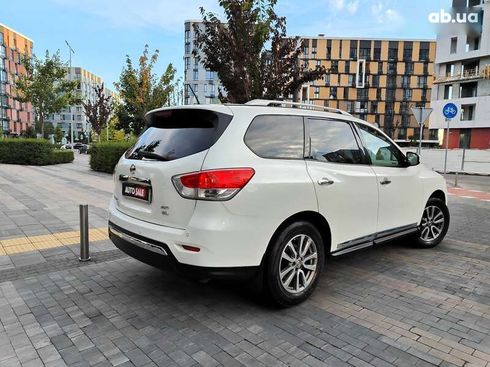 Nissan Pathfinder 2015 - фото 24