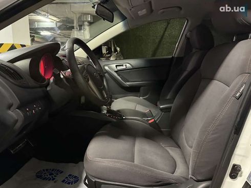 Kia Cerato 2011 - фото 16