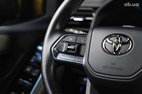 Toyota Land Cruiser 2022 - фото 22