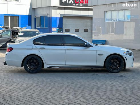 BMW 5 серия 2012 белый - фото 8